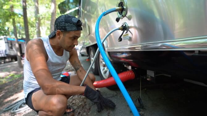 Daniel Emptying Waste Tank